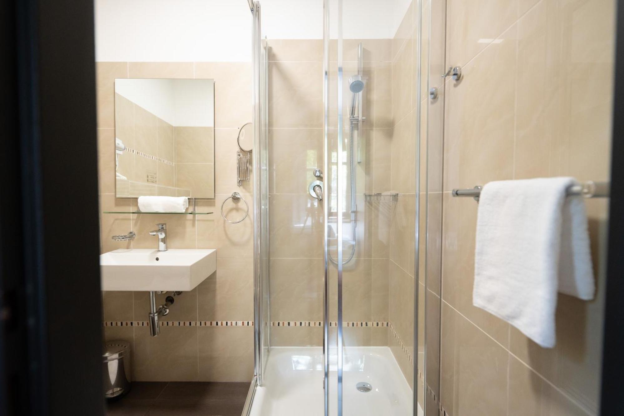 A Restaurace Bily Mlyn Guest house 2*